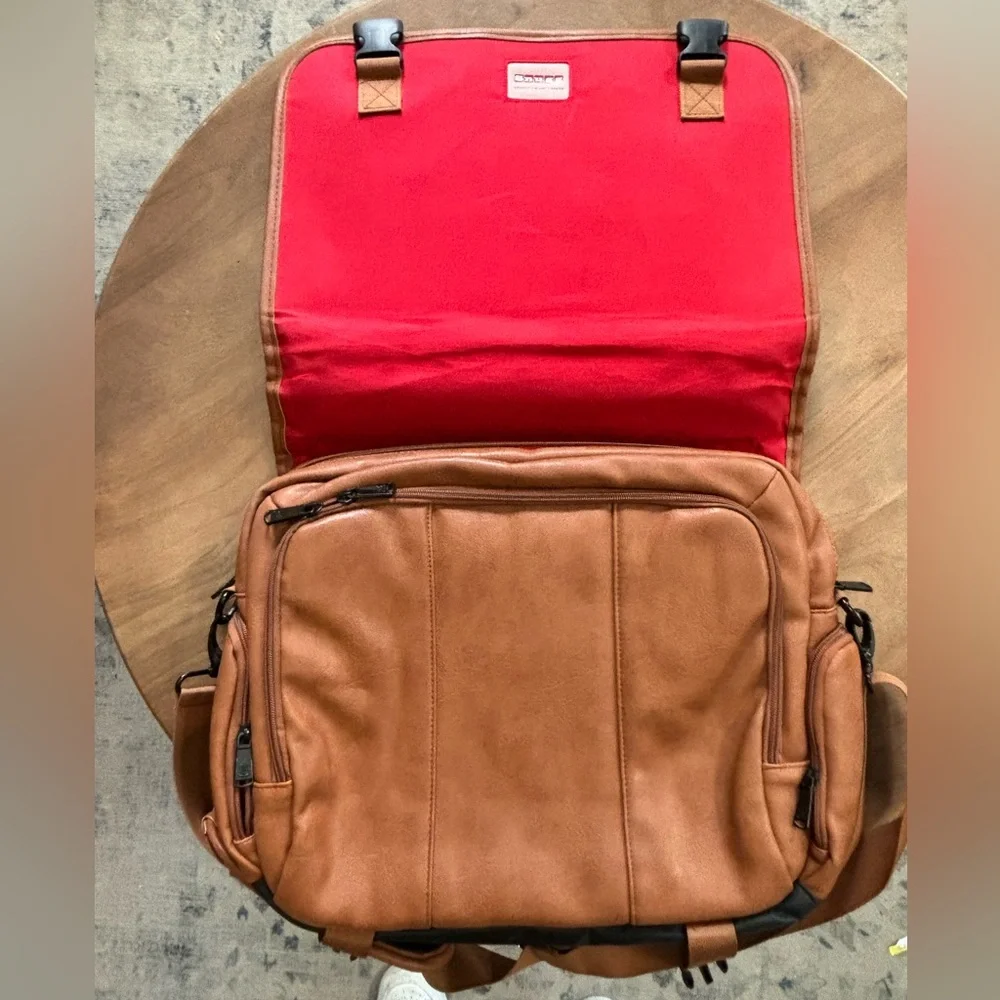 Snugg Laptop Case